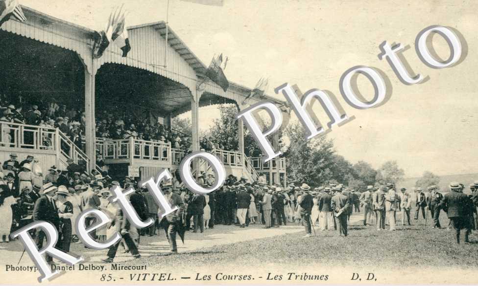 les Courses, les Tribunes