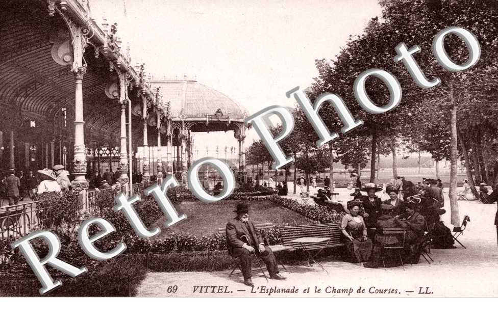 l'esplanade et le Champ de Courses