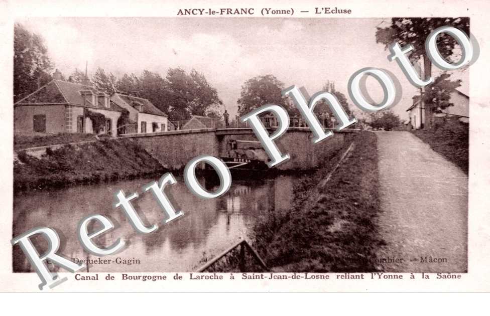 Canal de Bourgogne de Laroche a Saint-Jean-de-Losne reliant l'Yonne a la Saone