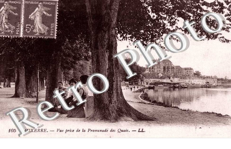 vue prise de la promenade des quais