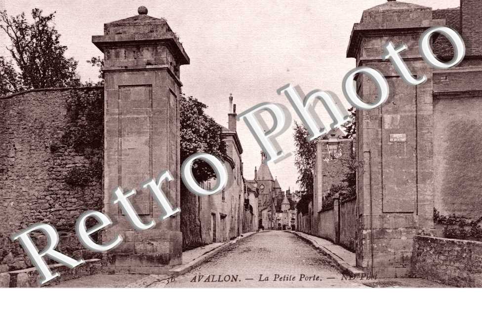 La petite porte