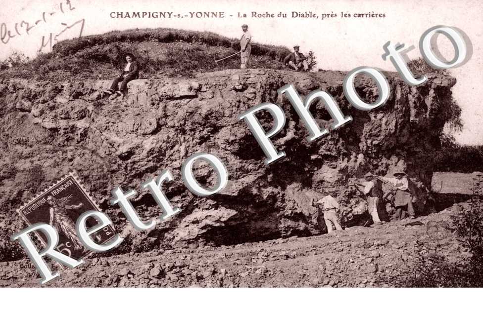 la Roche du Diable, pres les Carrieres