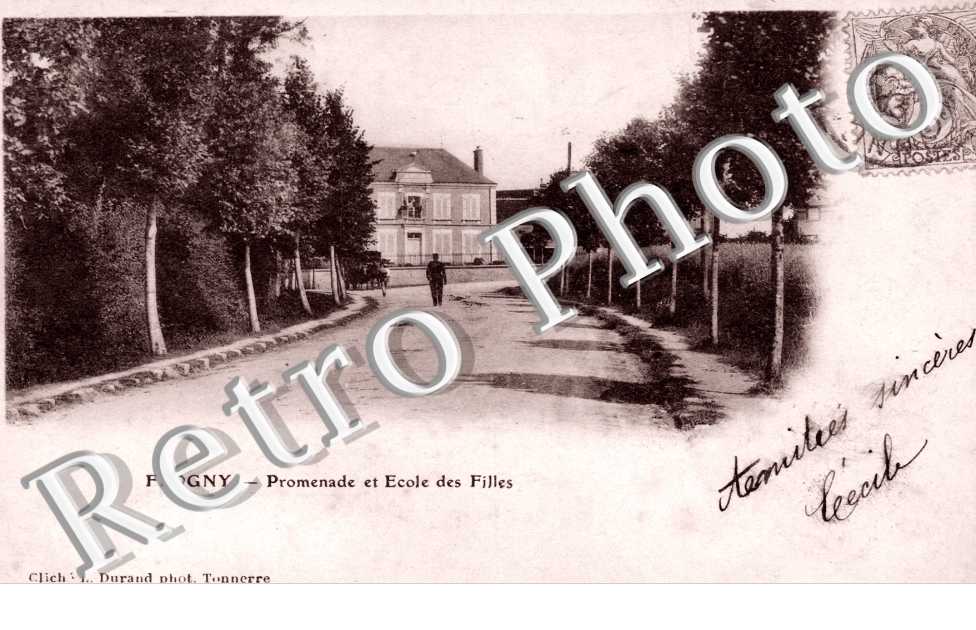 promenade et ecole des filles