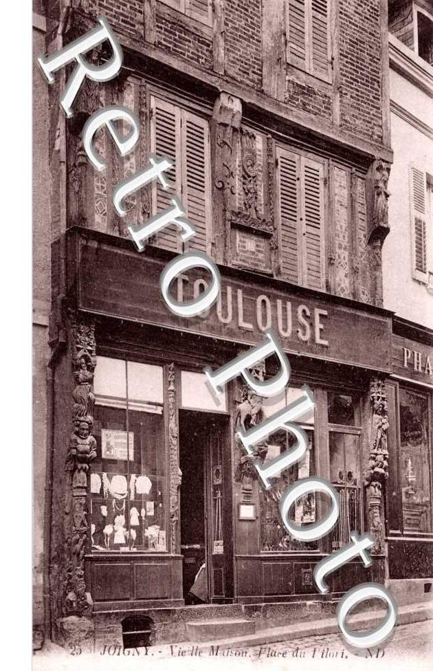 Vieille Maison, Place du Pilori