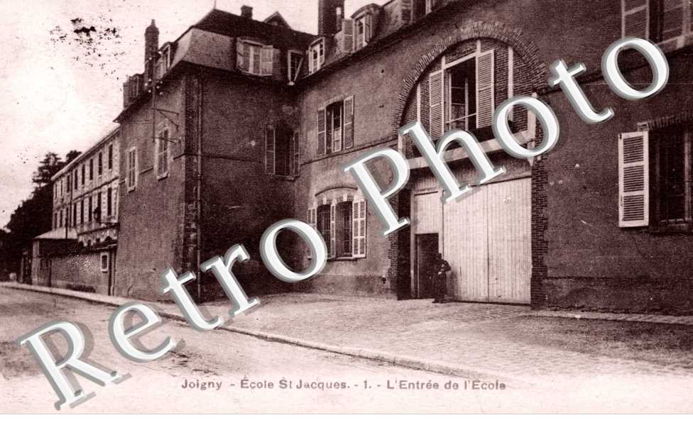 Ecole Saint-Jacques, l'Entree de l'Ecole