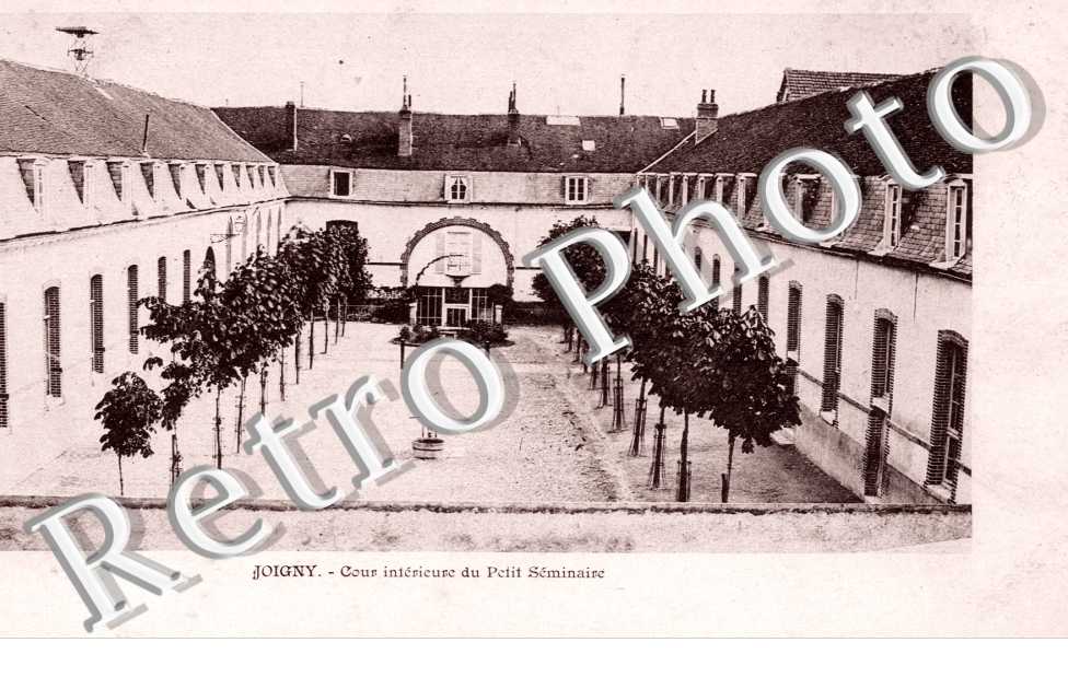 Cour Interieure du Petit Seminaire