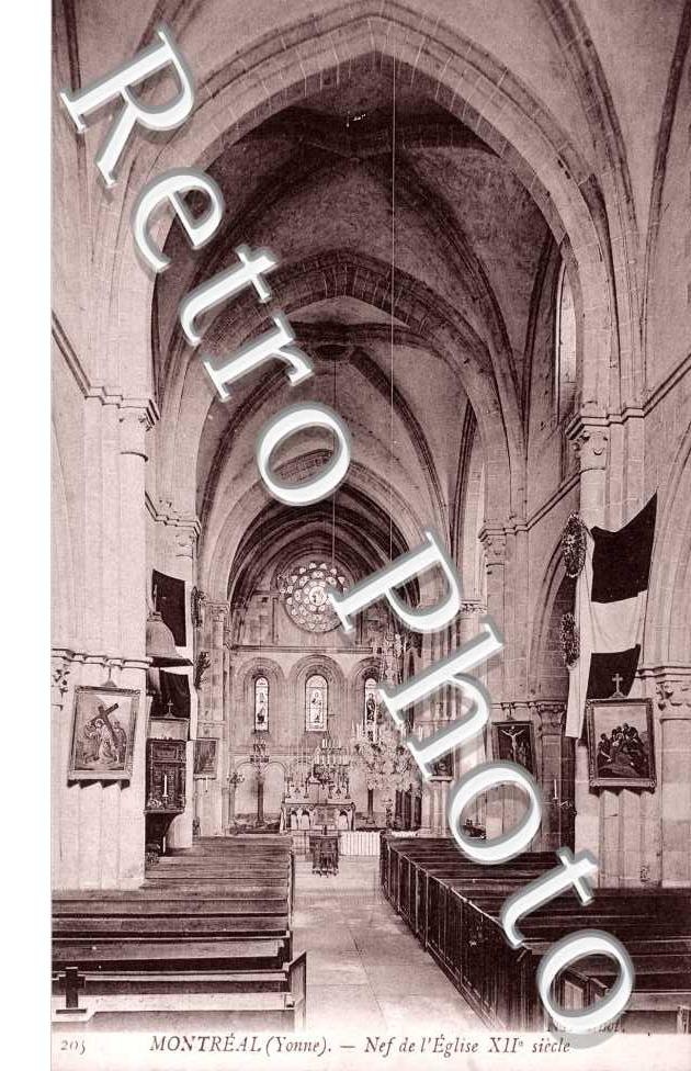 Interieur de l'eglise