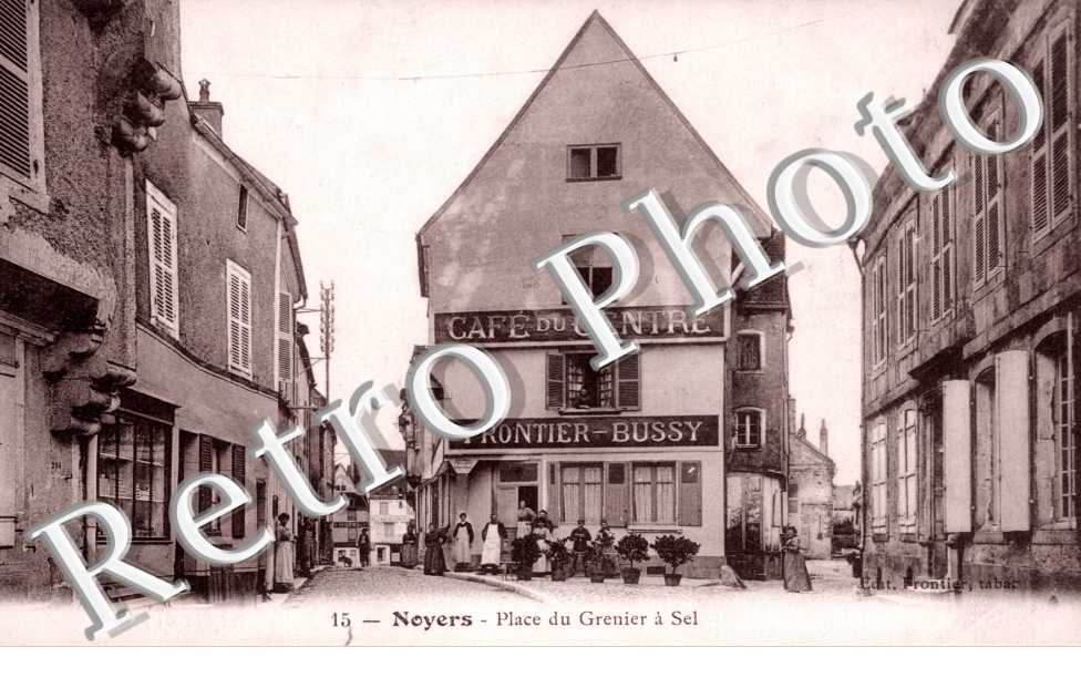 Place du Grenier a Sel