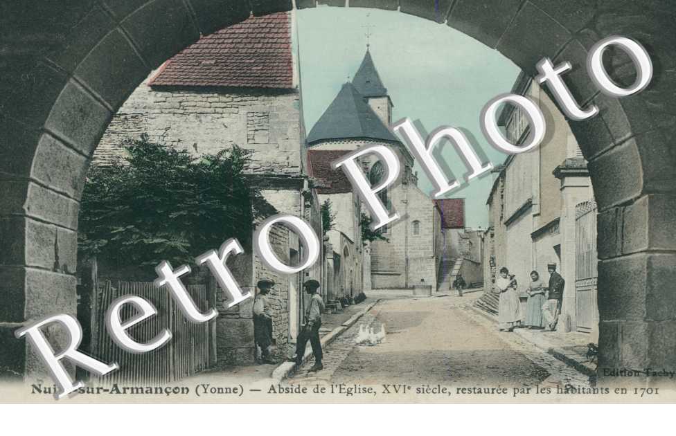 Nuits-sur-Armancon, abside de l&#039; eglise, XVIe siecle, restauree par les habitants en 1701