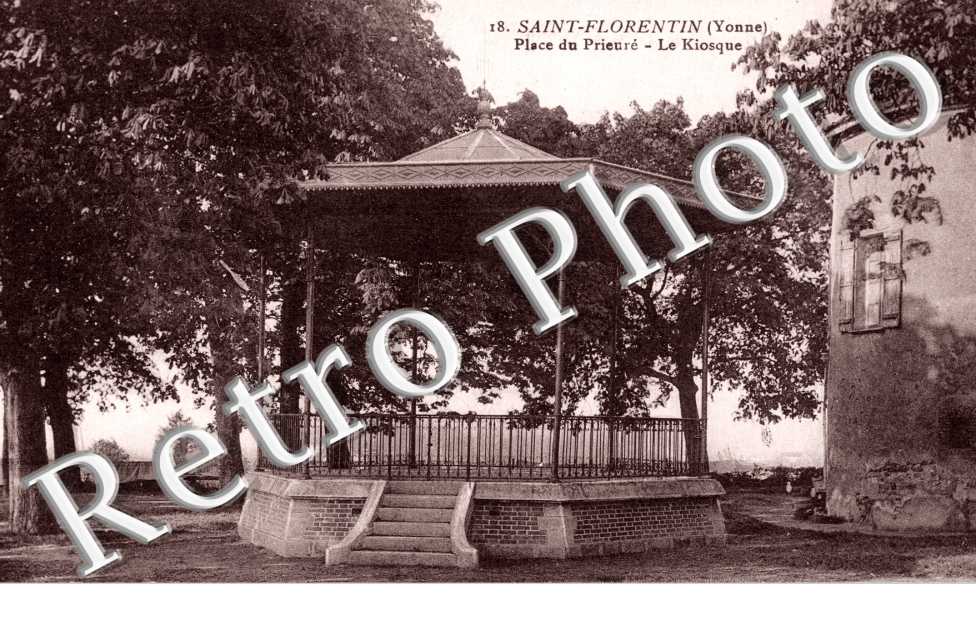 place du Prieure - Le Kiosque
