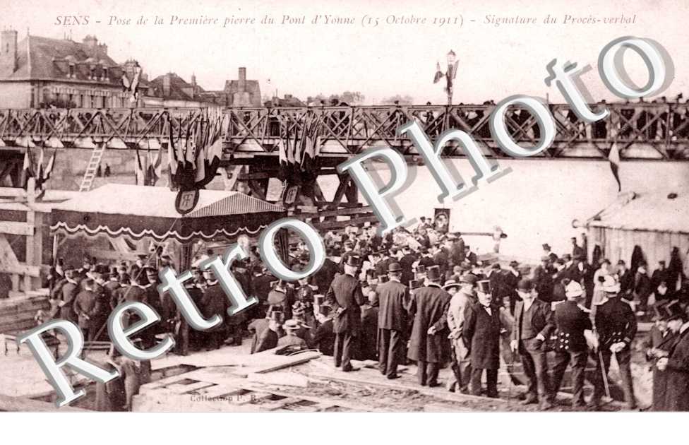 Pose de la Premiere Pierre du Pont d'Yonne le 15 octobre 1911, Signature du Proces-Verbal
