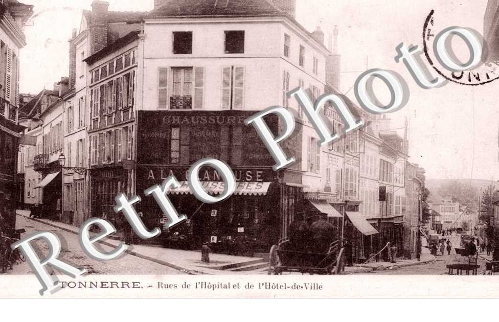 Rue de l&#039;Hopital et Rue de l&#039;Hotel de Ville