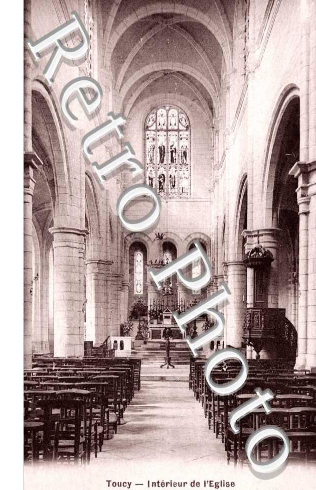 Interieur de l'Eglise