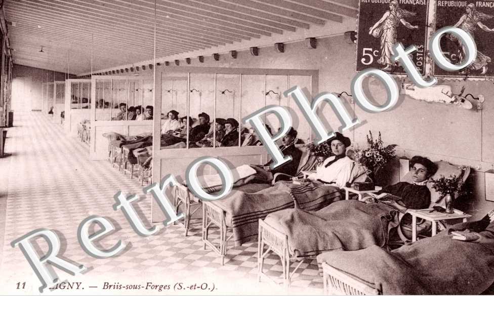 des femmes installees au sanatorium