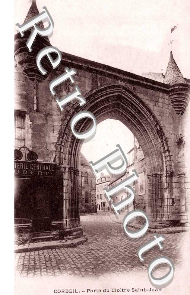 Cloitre Saint Jean, porte