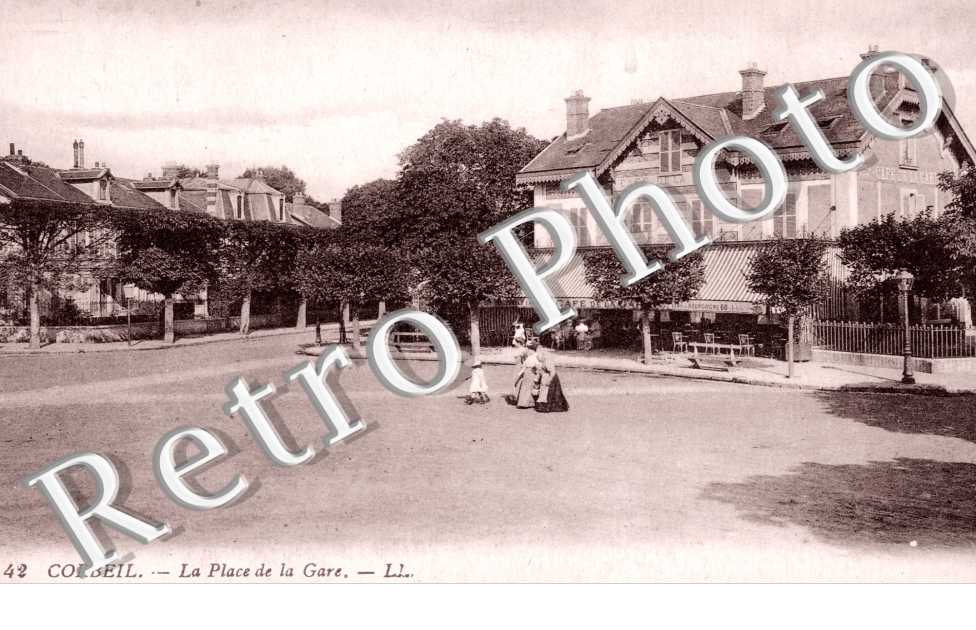 La Place de la Gare