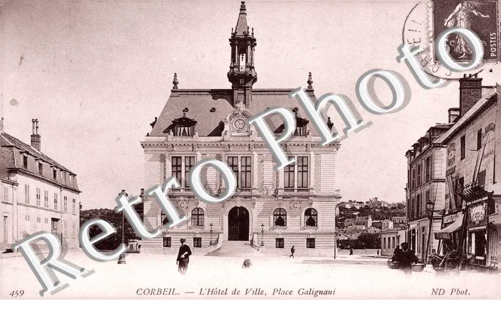 Hotel de ville - Place Galignani