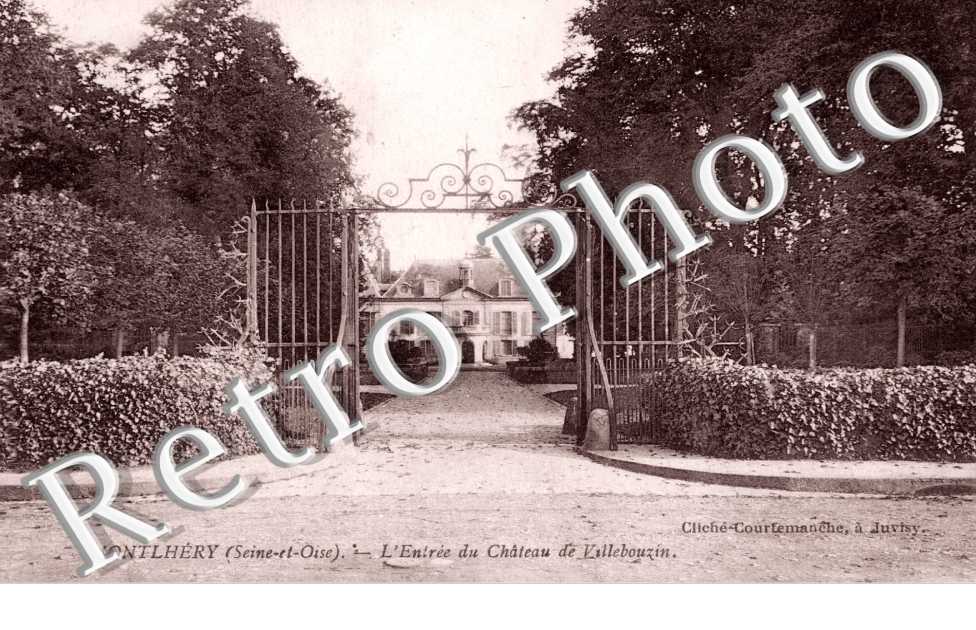 L'entree du Chateau de Villebouzin
