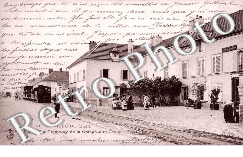 Station du Tramway et la Grange aux Cercles