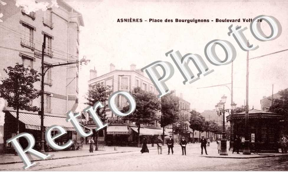 Place des Bourguignons et Boulevard Voltaire