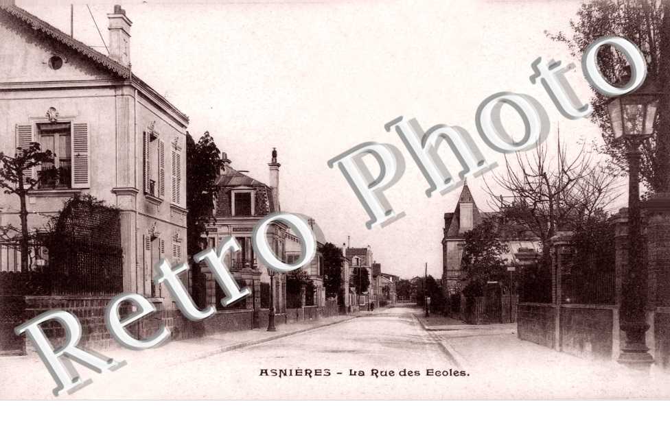 La Rue des Ecoles