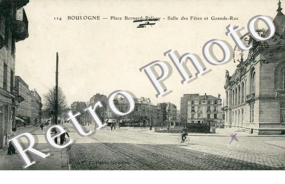Place Bernard Palissay, Salle des Fetes et Grande Rue
