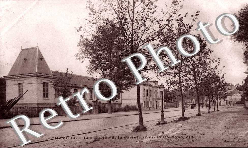 Les ecoles et la carrefour du puits sans vin