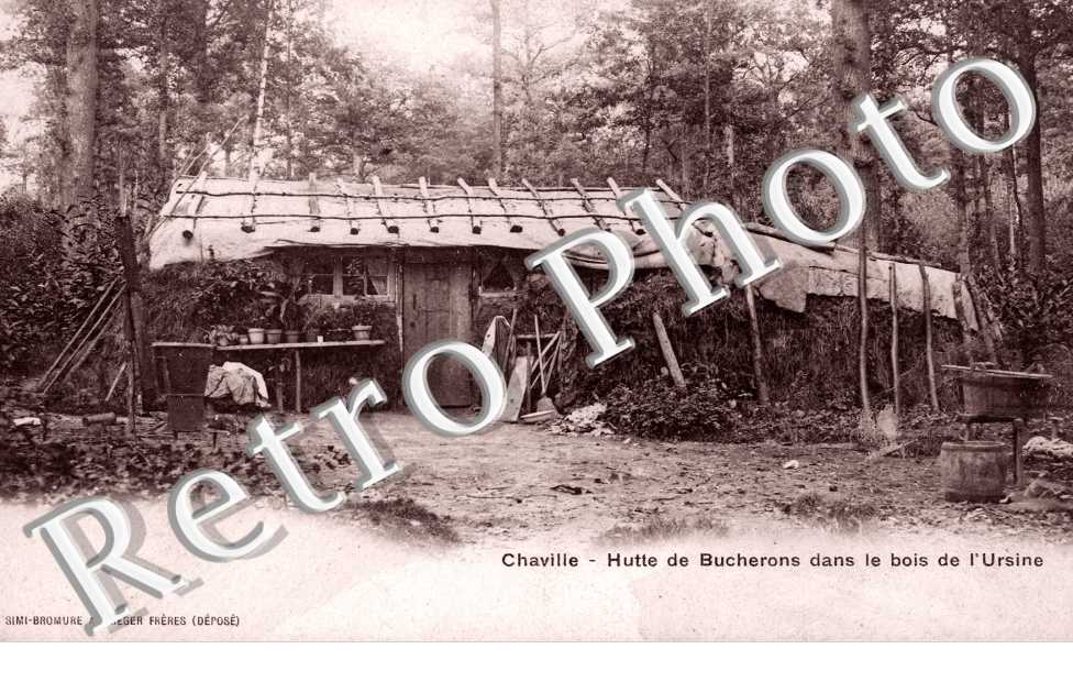 hutte de bucherons dans le bois de l&#039;Ursine