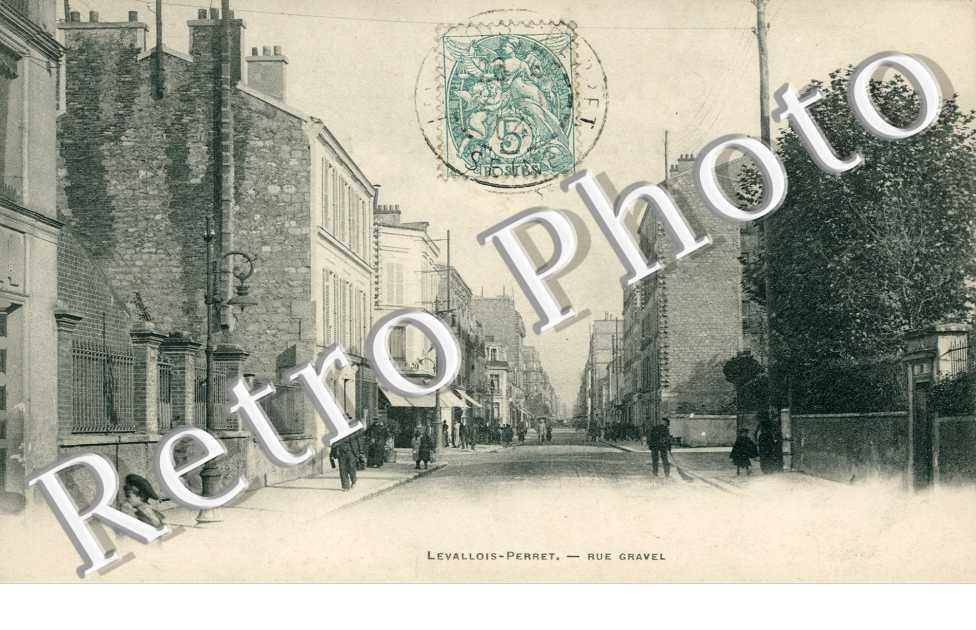 Rue Gravel