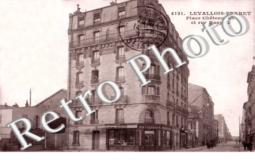 Place Chateaudun et Rue Raspail