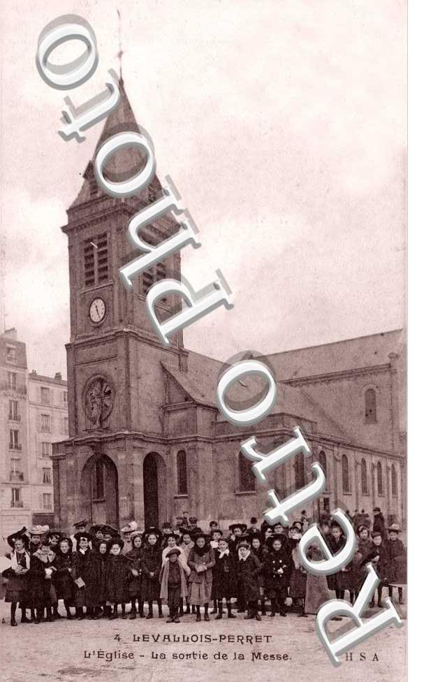 L&#039;Eglise, la Sortie de la Messe