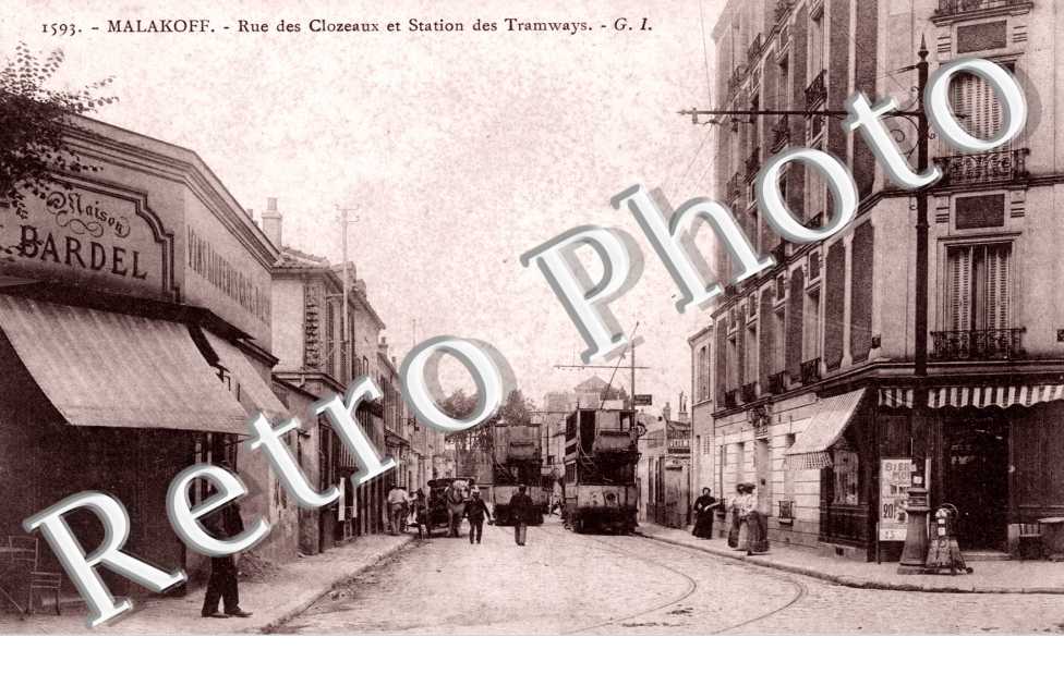 Rue des Clozeaux et Station de Tramways