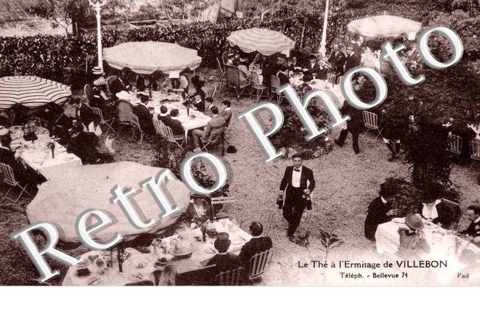 Le The a l&#039;Ermitage de Villebon