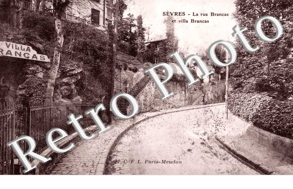 La Rue Brancas et Villa Brancas