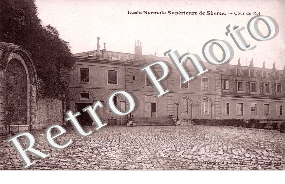 Ecole Normale Superieure, la Cour du Roi