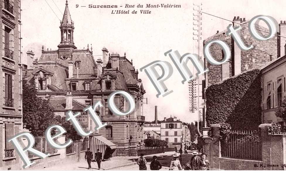 Rue du Mont Valerien, l&#039;Hotel de Ville