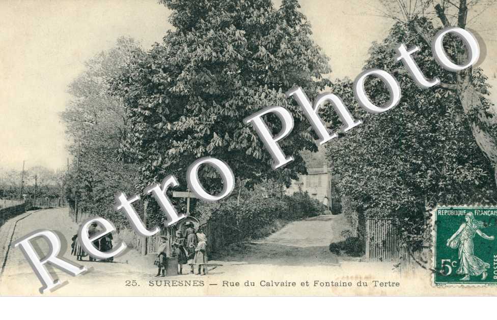 Rue du Calvaire et Fontaine du Tertre