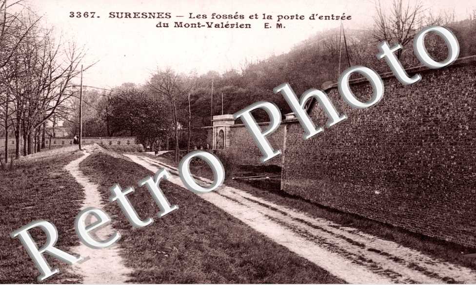 Les Fosses et la Porte d&#039;entree du Mont Valerien