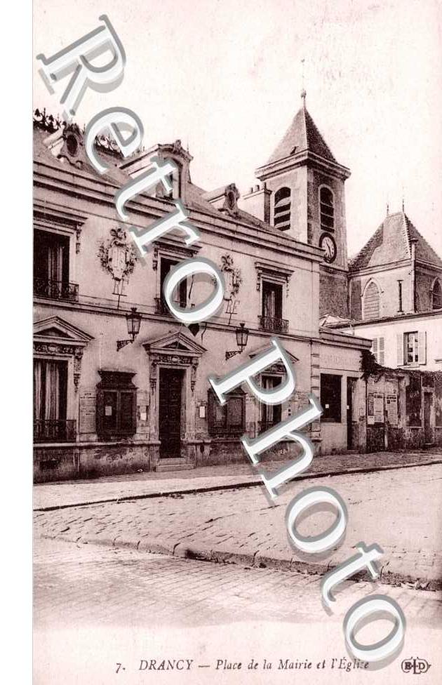 Place de la Mairie et l&#039;Eglise
