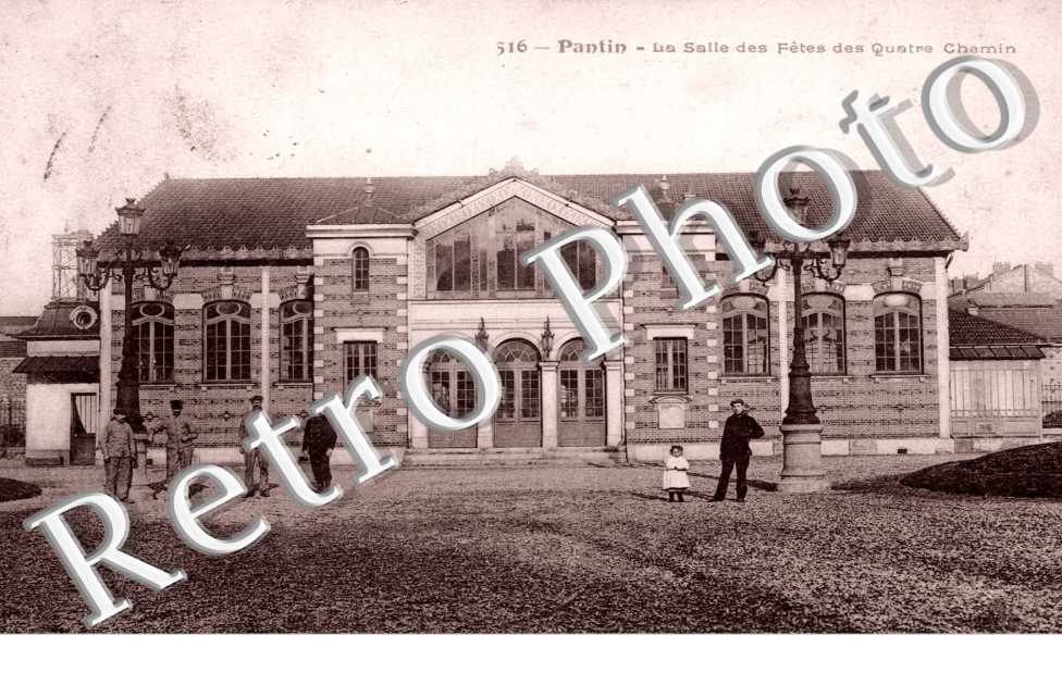 La Salle des Fetes des Quatre Chemin