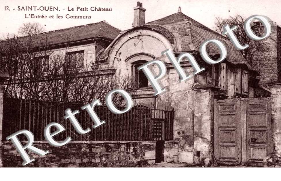 Le Petit Chateau, l&#039;entree et les Communs