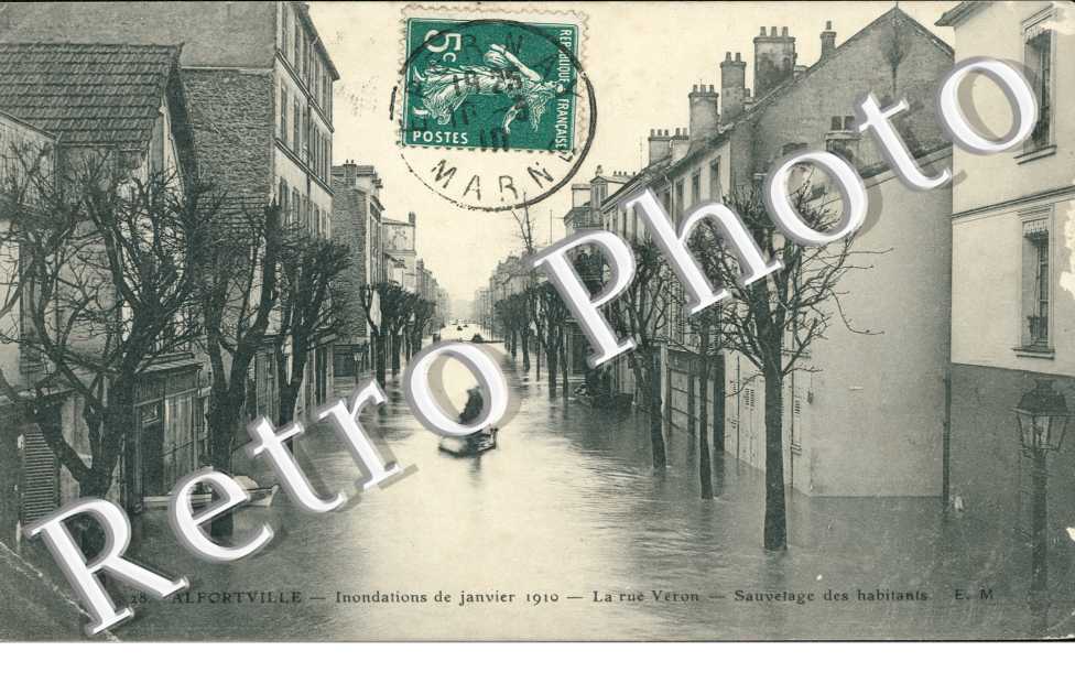 Inondations de 1910, Rue Veron, Sauvetage des habitants
