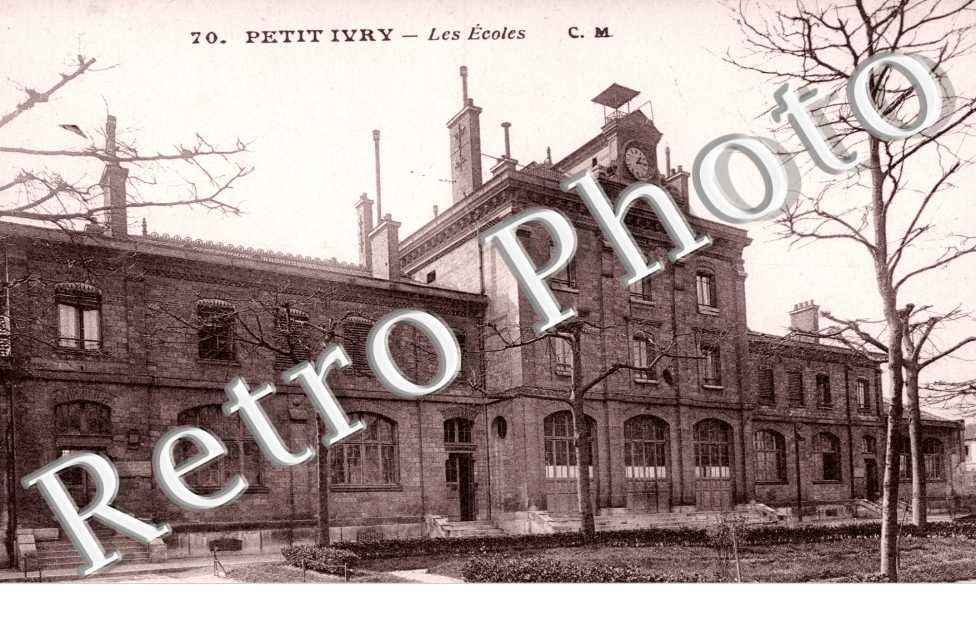 Petit Ivry, les Ecoles