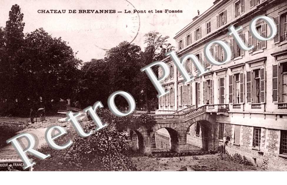 Le Chateau, Pont et les Fossees