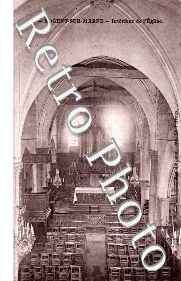 Interieur de l'eglise