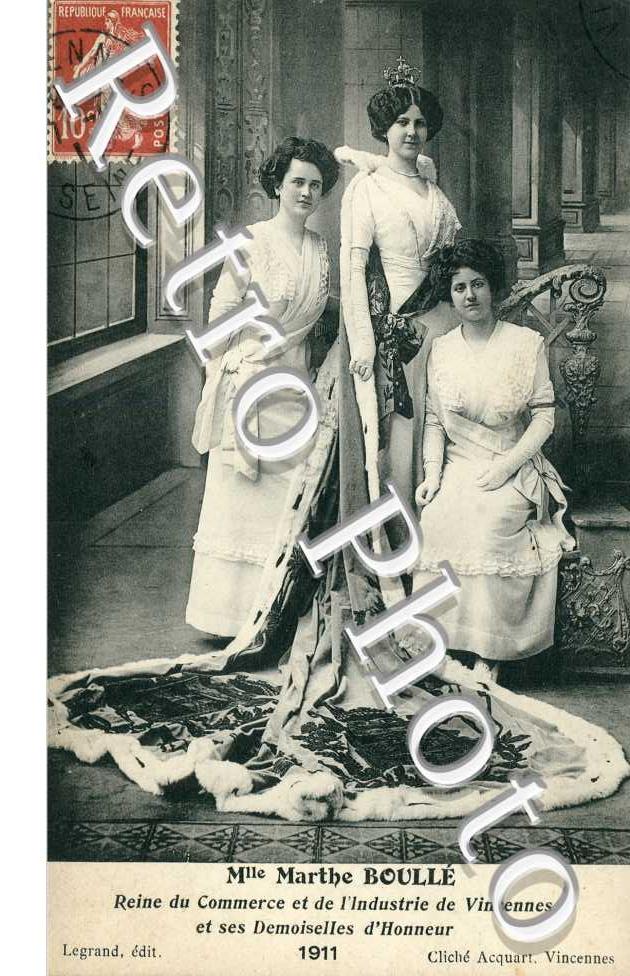 Mlle Marthe Boulle, Reine du Commerce et de l'Industrie et ses demoiselles