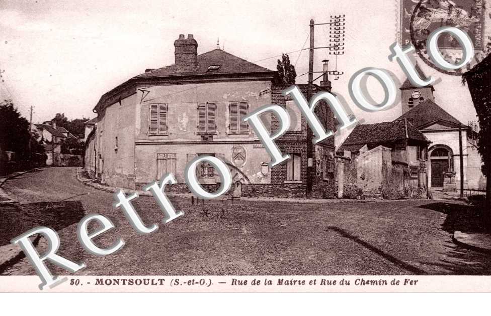 Rue de la Mairie et Rue du Chemin de Fer