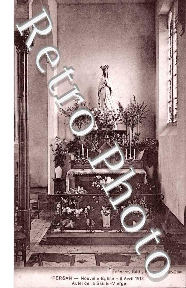 Un autel a la Vierge