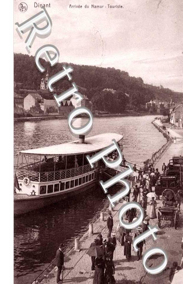 Arrivee du Namur Touriste