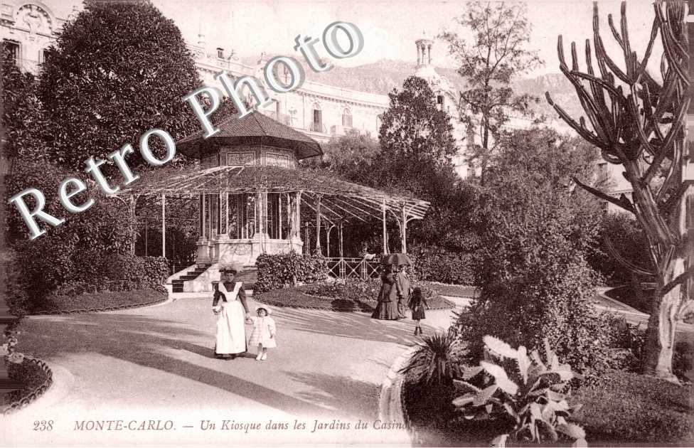 Un Kiosque dans le jardins du casino